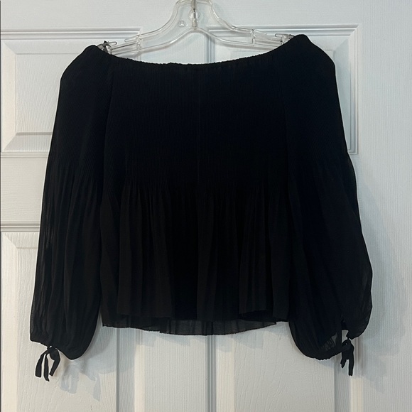 Wilfred Black Off-Shoulder Blouse with sheer oversized arms - Picture 5 of 5